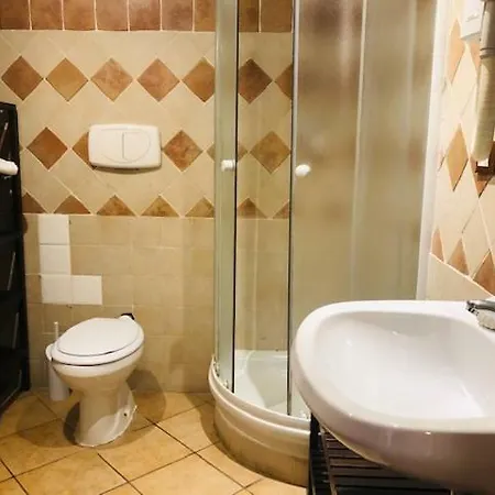 Amira Central Esedra רומא